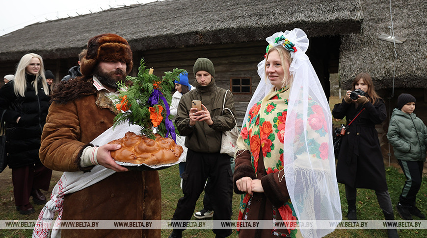 Праздник "Караваю, мой раю" для посетителей организовали в Строчицах