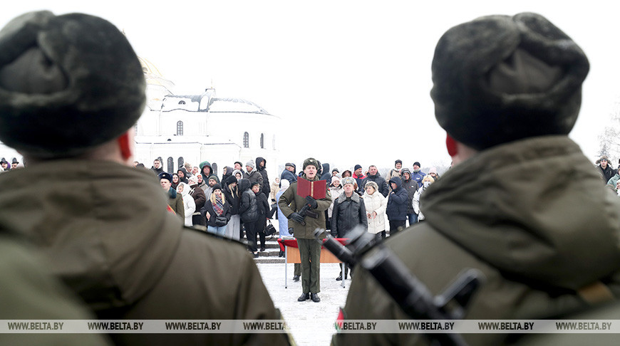 Более 750 военнослужащих-новобранцев приняли присягу в Брестской крепости  