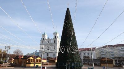 Гродно украшают к Новому году