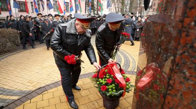 В Бресте почтили память погибших при исполнении сотрудников милиции