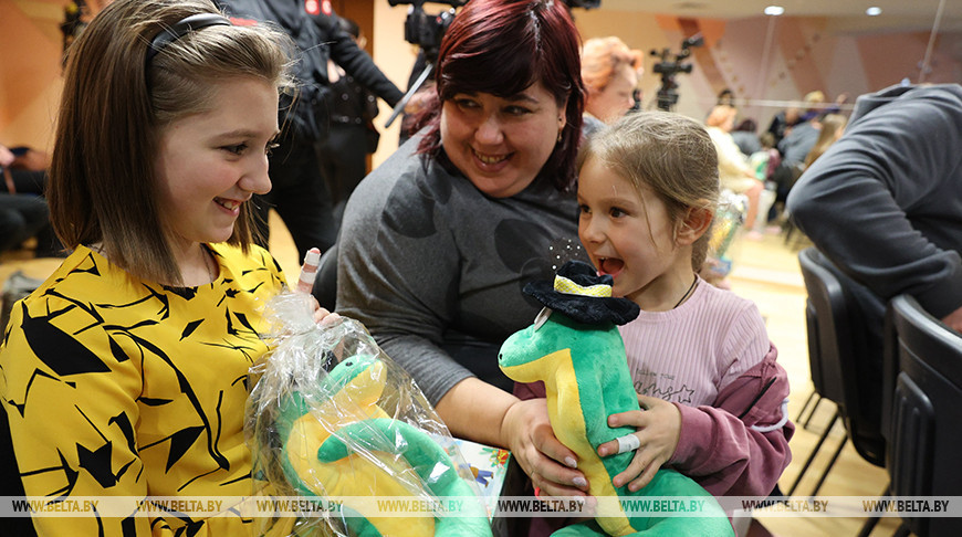 Семьи из ДНР и ЛНР отдыхают в санатории в Витебском районе