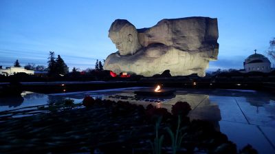 В мемориальном комплексе "Брестская крепость-герой" включили художественно-декоративную подсветку