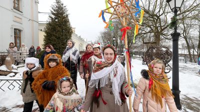 По старинной традиции. "Каляды ў Задзвінні" собрали жителей Витебска