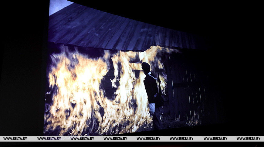 "Лагеря смерти" и "Сожженные деревни": в Минске представили кинодилогию о геноциде