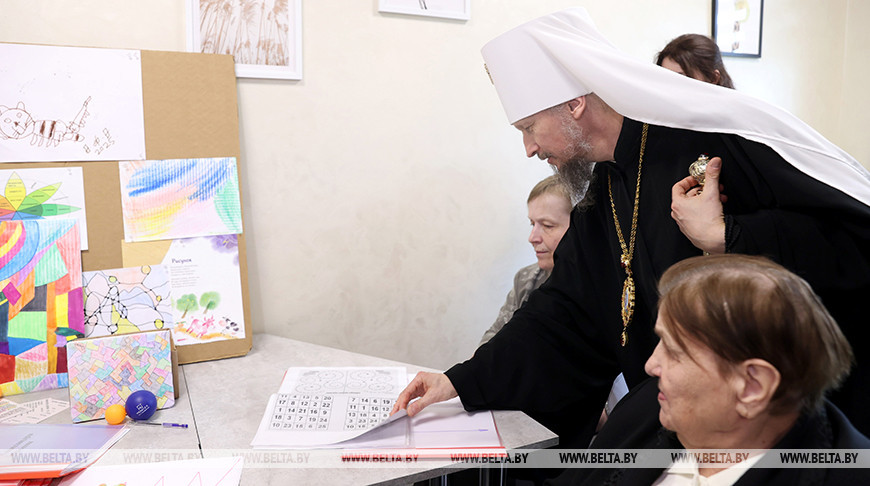 "Подари радость ближнему": в социальных учреждениях Минской области проходит благотворительная акция