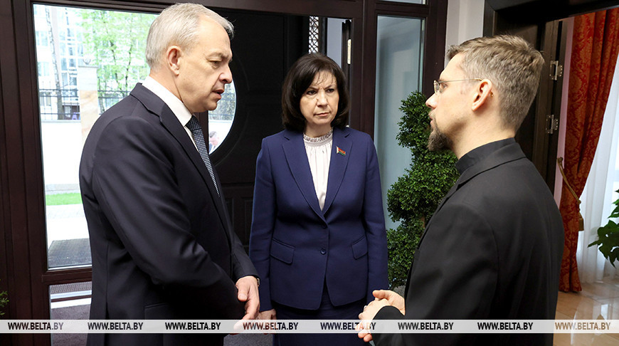 Кочанова и Сергеенко оставили записи в книге соболезнований в Апостольской нунциатуре в связи со смертью Папы Франциска