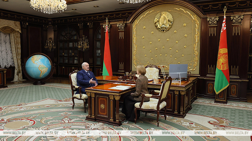 Лукашенко принял с докладом первого заместителя главы Администрации