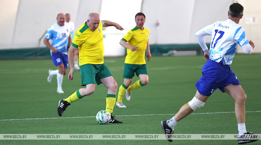 Команда Караева одержала победу со счетом 4:2 в благотворительном футбольном матче с командой Балабы