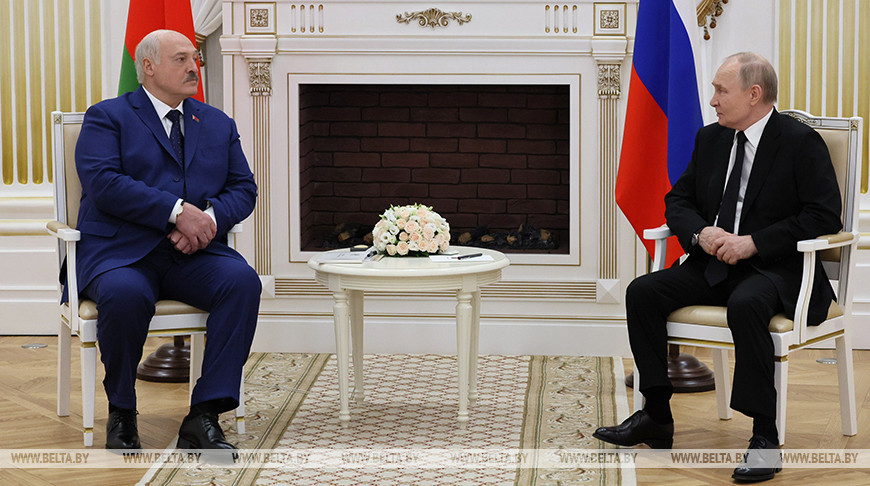 Лукашенко провел переговоры с Путиным