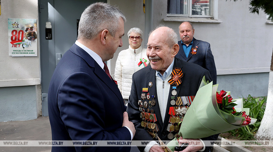 "Будьте всегда первыми, победителями". Ветеран Николай Касперович дал наказ молодежи "Будьте всегда первыми, победителями". Ветеран Николай Касперович дал наказ молодежи