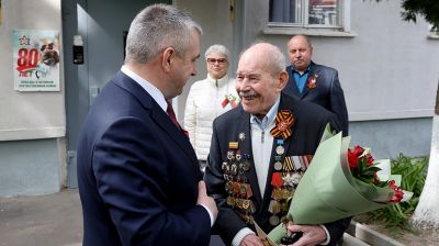 "Будьте всегда первыми, победителями". Ветеран Николай Касперович дал наказ молодежи