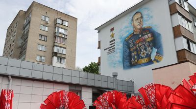 Катунин, Жуков, Денисенко. В Гомеле открыли три мурала в честь Героев Советского Союза