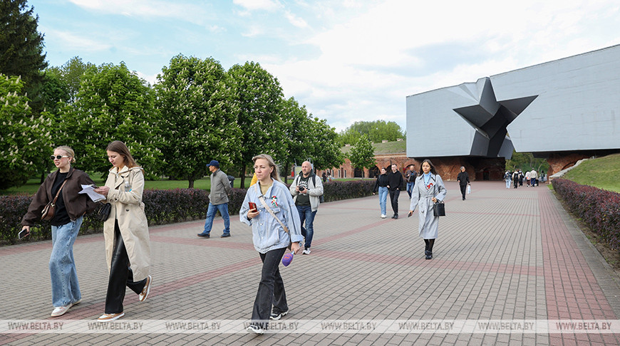 Представители СМИ стран ЕАЭС и СНГ посетили Брестскую крепость