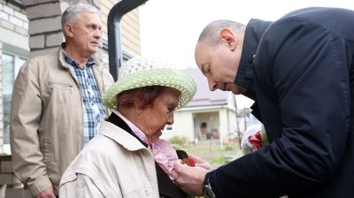 "Подниматься все выше в развитии и быть готовыми помочь стране". Ветеран из Жодино дала советы молодым