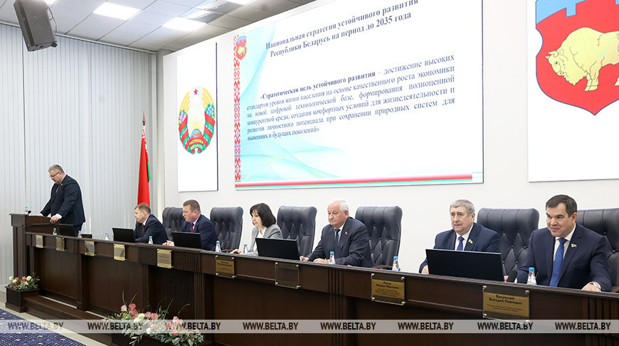 В Микашевичах проходит выездное расширенное заседание Президиума Совета Республики В Микашевичах проходит выездное расширенное заседание Президиума Совета Республики