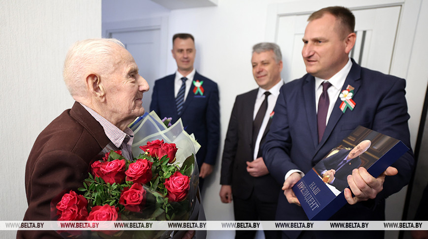С тульской гармошкой в танке до Германии. Ветеран ВОВ рассказал, как музыка помогала на войне  