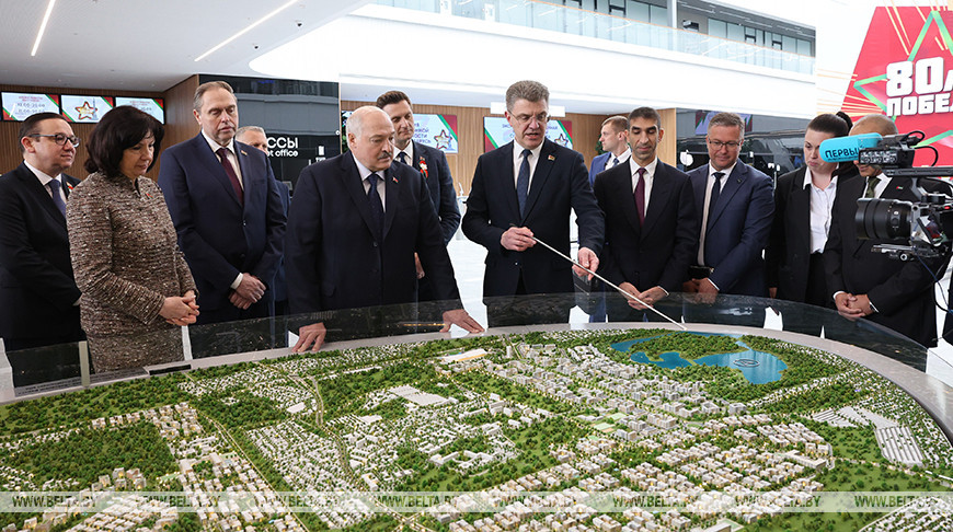 Лукашенко открыл Международный выставочный центр