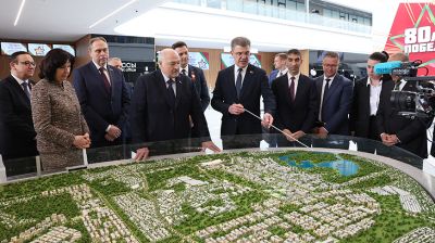 Лукашенко открыл Международный выставочный центр