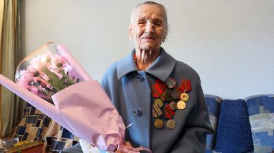 Витебчанка о помощи фронту: подростком работала на фабрике и шила солдатские шинели