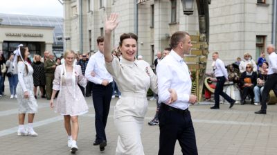 "Вальс Победы" станцевали на железнодорожном вокзале Брест-Центральный