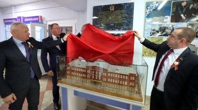 В Минске открыли мемориальную доску в честь бойцов 26-й танковой дивизии