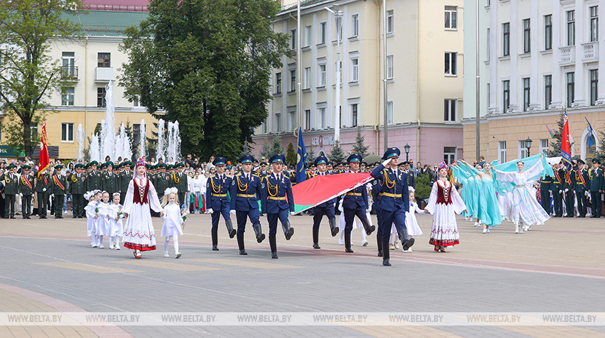 В Бресте прошел митинг, посвященный государственным символам Беларуси  