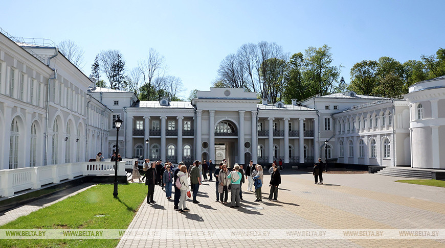 Восстановление исторического парка в Жиличах Кировского района планируют завершить осенью