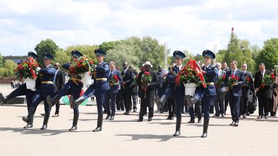 Президент Зимбабве Мнангагва возложил цветы в Брестской крепости