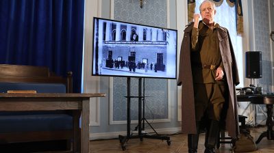Моноспектакль "Блокадный дневник Александринки" представили в Купаловском театре