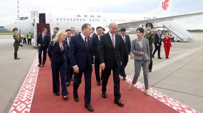 Вице-премьер Госсовета КНР прибыл с визитом в Беларусь
