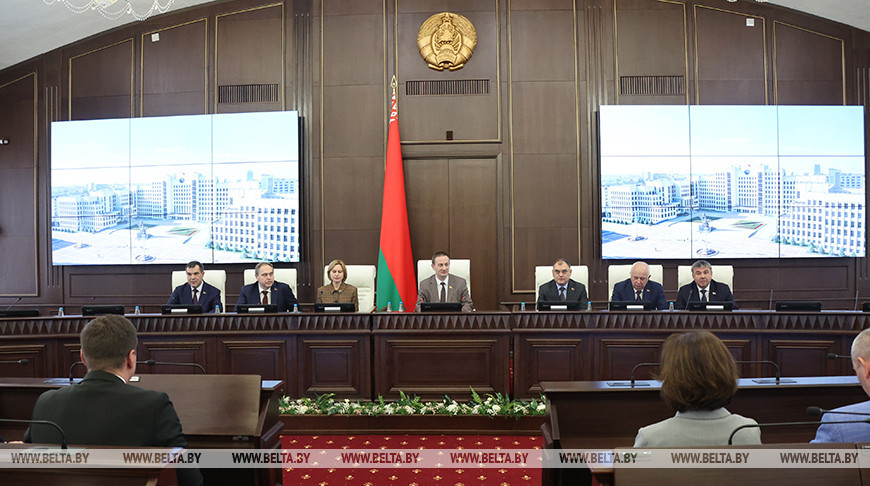 Вице-премьера и руководителя Аппарата Совета Министров представили в правительстве