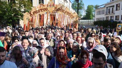 Крестный ход и божественная литургия в честь 125-летия Гродненской епархии прошли в Гродно