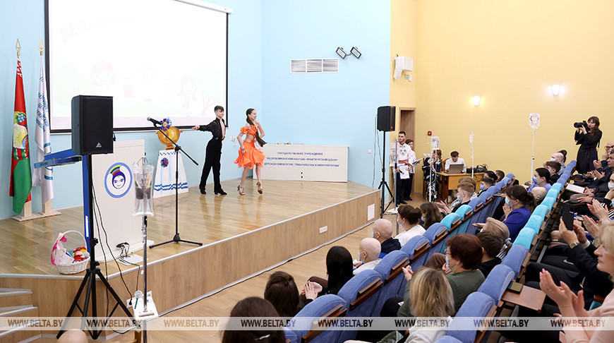 Концерт для юных пациентов провели в РНПЦ детской онкологии