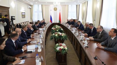 АПК, техника, стройматериалы. Шулейко о развитии сотрудничества с Приморским краем