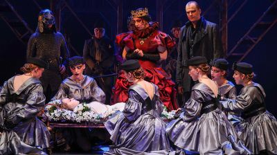 "Гамлет", "Пиковая дама" и другие популярные спектакли. В Минске стартовали гастроли Качаловского театра