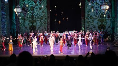 Спектакль "Тысяча и одна ночь" Приморской сцены Мариинского театра открыл фестиваль "Балетное лето" в Большом