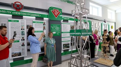 Участники медиафорума посетили предприятия в Гомельской области