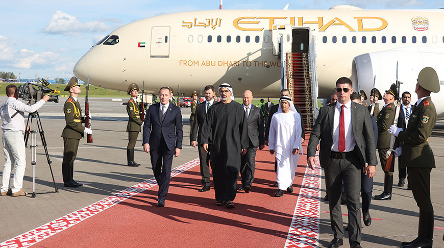 В Беларусь прилетел наследный принц Абу-Даби