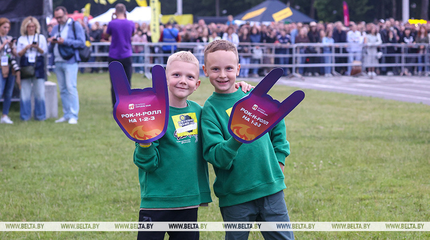 Эпицентр рока на юго-западе Беларуси. Жители и гости Пружан зажигают на фестивале "Солнцестояние"