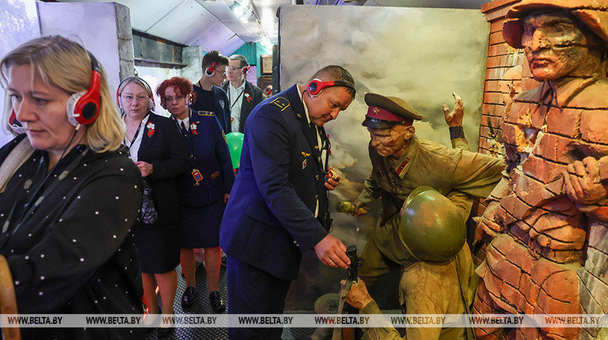 Могилев встретил передвижную музейную экспозицию "Поезд Победы"