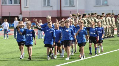 Пусть загораются яркие спортивные звезды. Новый стадион открыли в Ельске 