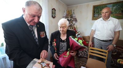 Ветерана Великой Отечественной войны Раису Сидлову поздравили в Гродно