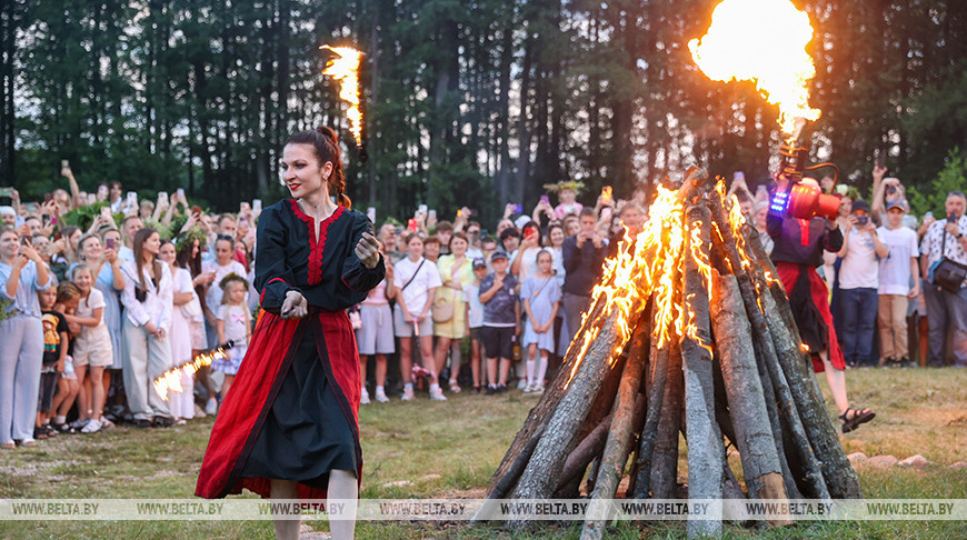 Шумно и весело отметили Купалье в Беловежской пуще