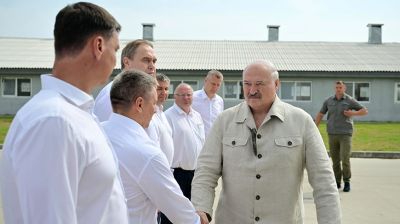 Лукашенко ознакомился с развитием в Беларуси козоводства