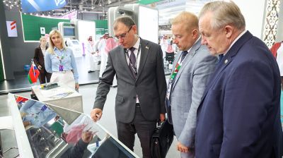 Вице-премьер Беларуси посетил национальную экспозицию на "ИННОПРОМе"
