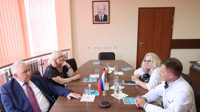 Российские специалисты посетили РНПЦ "Кардиология" 