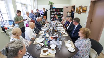 Губернатор Санкт-Петербурга встретился с блокадниками Ленинграда