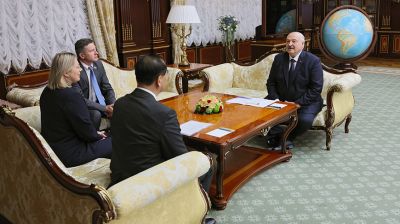 Лукашенко встретился с ректором Пекинского университета Гун Цихуаном
