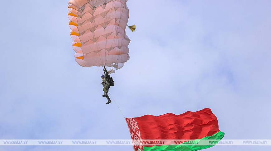 В Беларуси прошли праздничные мероприятия ко Дню десантников