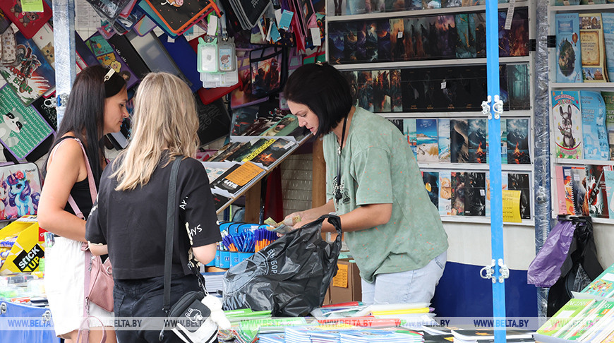 Где купить все для учебы? Заглянули на школьный базар в Могилеве